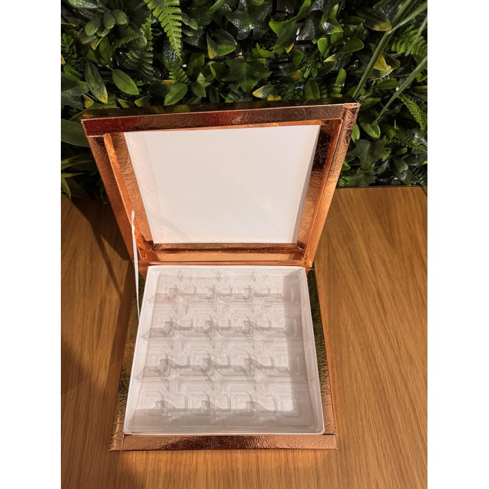 Кутия за бонбони – розово (медно) злато (за 16 броя бонбони / pralines)