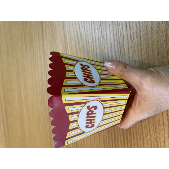 кутия за картофки "Чипс" квадрат размер 9х9см, 20бройки в пакет