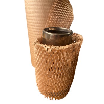 хартия за опаковане ролка 30см х 100метра