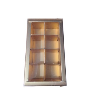 кутия за бонбони ЗЛАТНА (8бр) картонена 18х10+4см, 25бр/пакет. кутия за бонбони ЗЛАТНА (8бр) картонена 18х10+4см, 25бр/пакет.